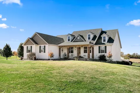 48 Village Dr, Marshfield, MO 65706 photo 1