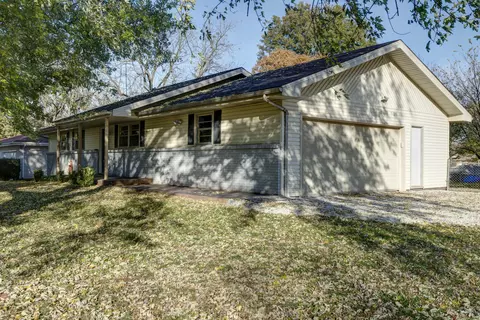601 S Main St, Willard, MO 65781 photo 1