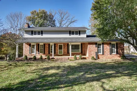 3135 E Redbud St, Springfield, MO 65804 photo 1