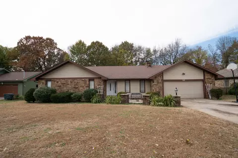 3981 N Stewart Ave, Springfield, MO 65803 photo 1