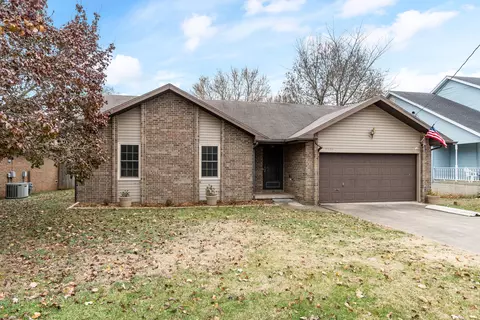 2334 E Harrison St, Springfield, MO 65802 photo 1
