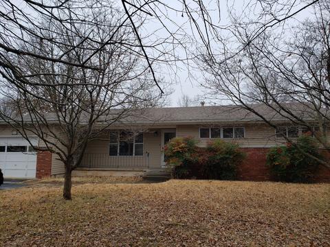 817 W Tracy St, Springfield, MO 65807 photo 1