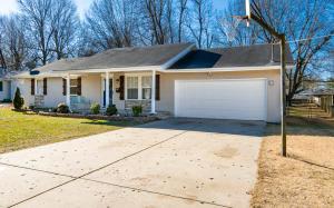 3248 W Camelot Ct, Springfield, MO 65807 photo 1