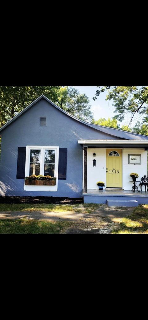 1513 E Blaine St, Springfield, MO 65803 photo 1