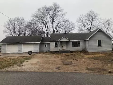 1101 Morgan Ave, Aurora, MO 65605 photo 1