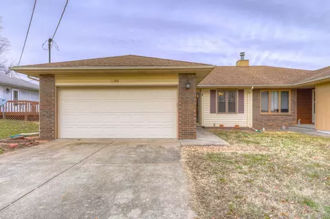 3167 W Hanover St, Springfield, MO 65807 photo 1