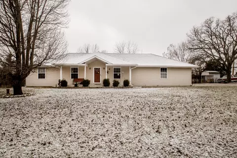 2077 Vinyard Rd, Marshfield, MO 65706 photo 1