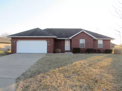 900 E Waterford Blvd, Ozark, MO 65721 photo 1