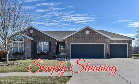 982 S Ballard Dr, Nixa, MO 65714 photo 1