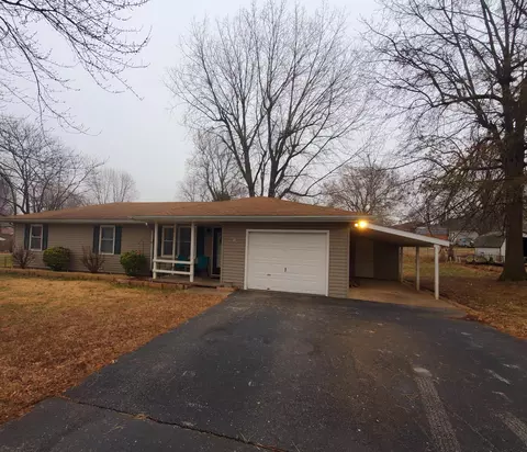 715 S Barwick Pl, Willard, MO 65781 photo 1
