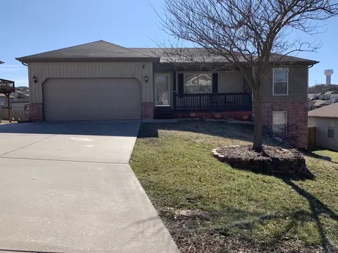 1216 W Robin St, Ozark, MO 65721 photo 1