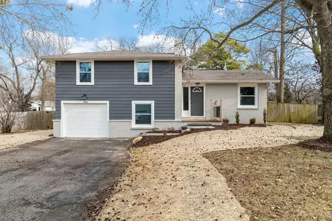 704 N 6th Ave, Ozark, MO 65721 photo 1