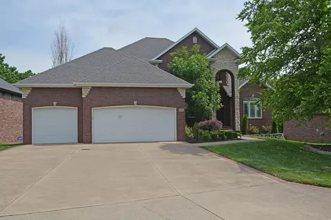 4217 E Bristol Ln, Springfield, MO 65802 photo 1