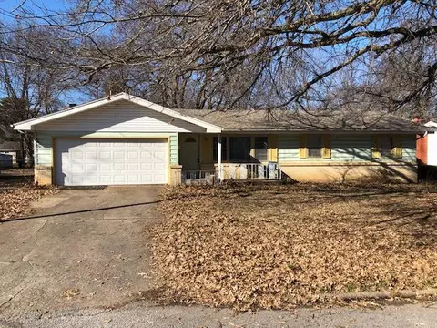 3535 S Franklin Ave, Springfield, MO 65807 photo 1