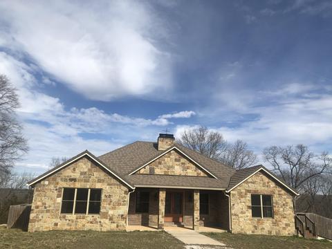 555 Blackbear Dr, Sparta, MO 65753 photo 1