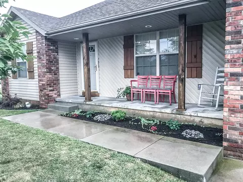 604 Osage St, Clever, MO 65631 photo 1
