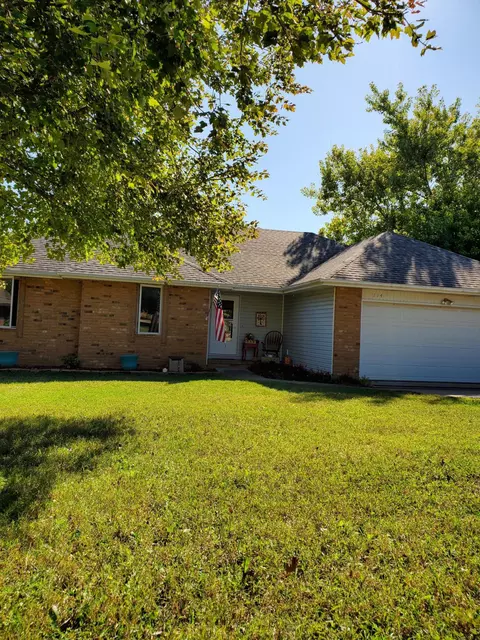114 W Southview Dr, Willard, MO 65781 photo 1