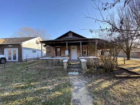 2746 W Lincoln St, Springfield, MO 65802 photo 1