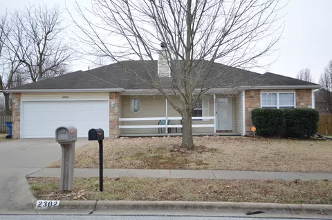 2302 E Lee St, Republic, MO 65738 photo 1