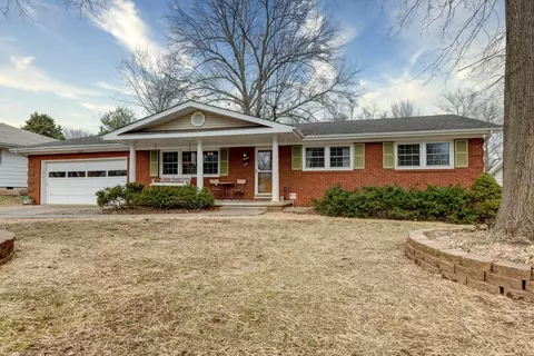 3064 S Greenbrier Ave, Springfield, MO 65804 photo 1
