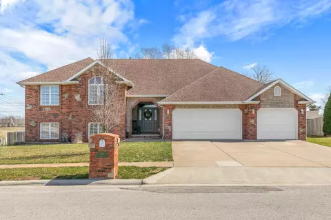 1010 E Rachael Dr, Republic, MO 65738 photo 1