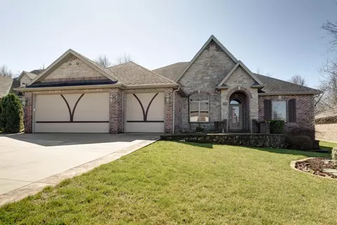 4320 E Ambrose Dr, Springfield, MO 65802 photo 1