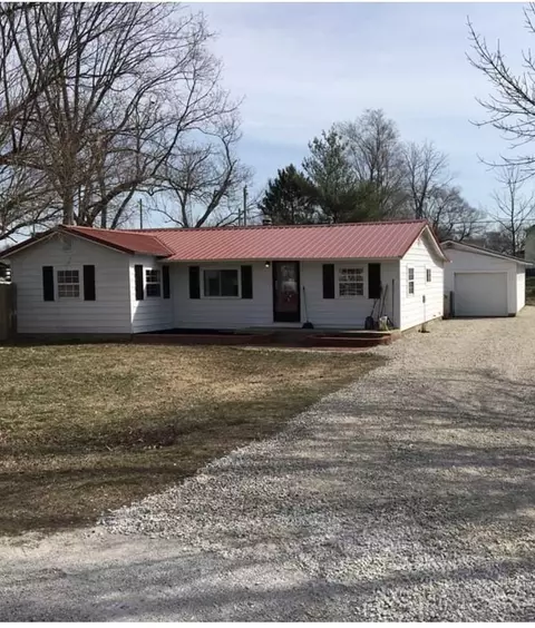 406 Mitchell Ave, Clever, MO 65631 photo 1