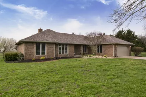 2550 E Cardinal Dr, Ozark, MO 65721 photo 1