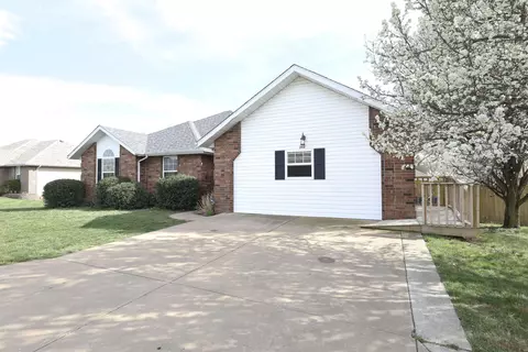 262 Redbud St, Sparta, MO 65753 photo 1