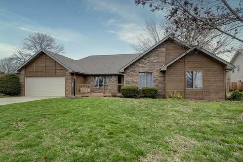 1443 E Arlington St, Springfield, MO 65803 photo 1