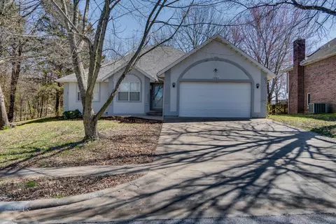 3984 N Broadway Ave, Springfield, MO 65803 photo 1
