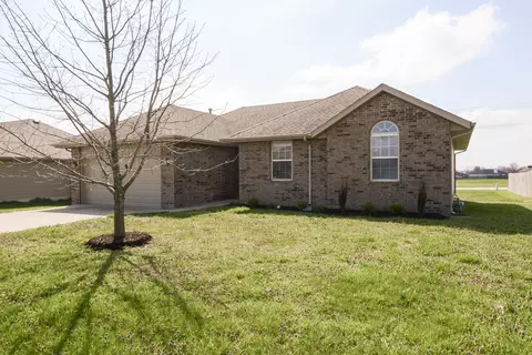 2956 E Jamestown Ct, Republic, MO 65738 photo 1