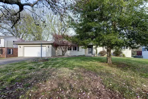 2235 S Cedarbrook Ave, Springfield, MO 65804 photo 1