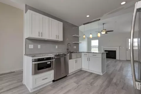 1208 E Lily Dr, Ozark, MO 65721 photo 1