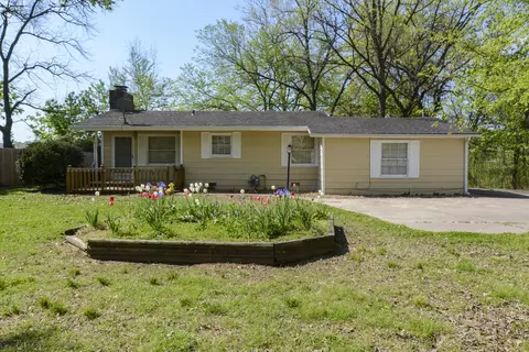 604 Parnell Dr, Branson, MO 65616 photo 1
