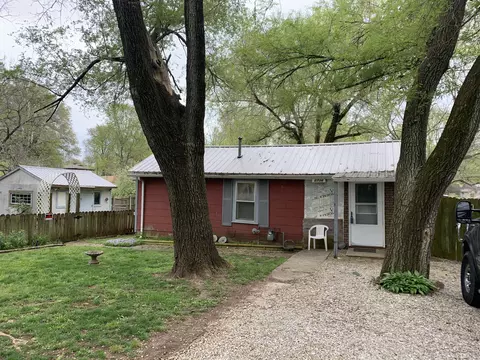 2736 W Water St, Springfield, MO 65802 photo 1