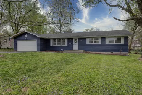 2108 Elm St, Springfield, MO 65802 photo 1
