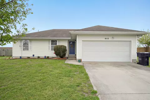 652 S Lipscomb Dr, Republic, MO 65738 photo 1