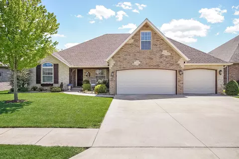 3232 W High Point St, Springfield, MO 65810 photo 1
