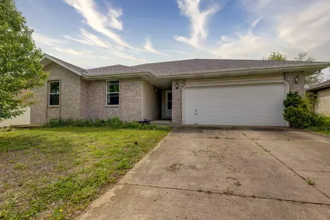 4238 W Madison St, Springfield, MO 65802 photo 1