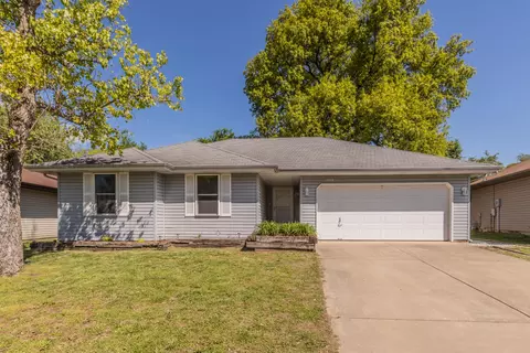 1203 N Golden Ave, Springfield, MO 65802 photo 1