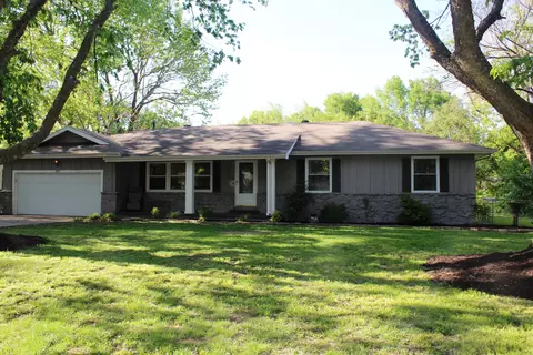 3217 W Ellison Dr, Springfield, MO 65810 photo 1