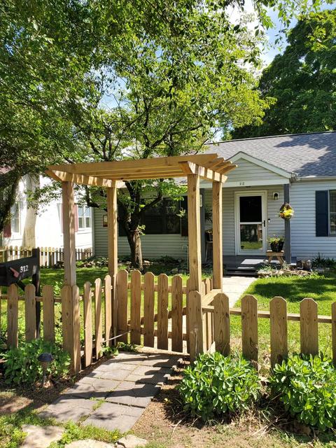 312 Brown St, Branson, MO 65616 photo 1