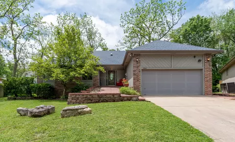 2244 E Belmont Ct, Springfield, MO 65802 photo 1