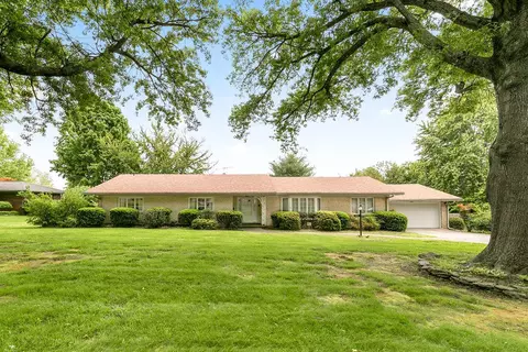 2830 E Glenwood St, Springfield, MO 65804 photo 1