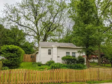 1216 N Davies Ave, Springfield, MO 65802 photo 1