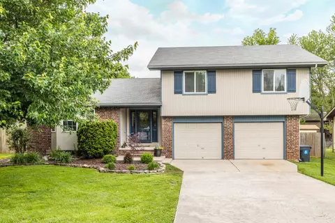 2639 W Primrose Ln, Springfield, MO 65807 photo 1