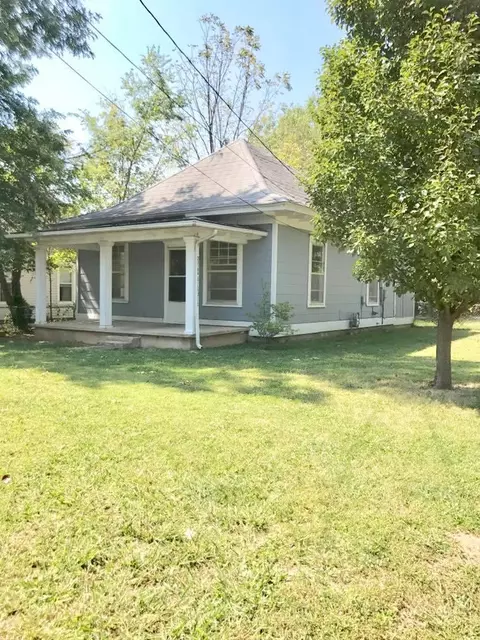 2318 W Atlantic St, Springfield, MO 65803 photo 1