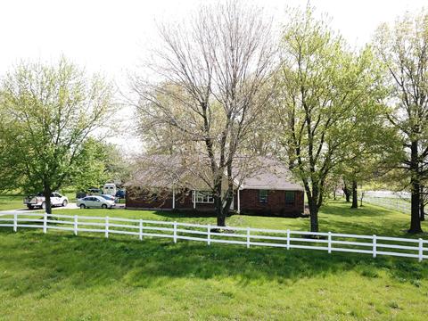 13405 Gammon Rd, Lees Summit, MO 64086 photo 1