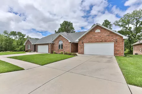 4317 S Meadowbrook St, Springfield, MO 65810 photo 1